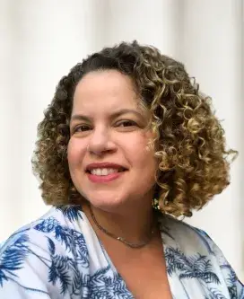 Carolina Licarião - Equipe Instituto Retriz